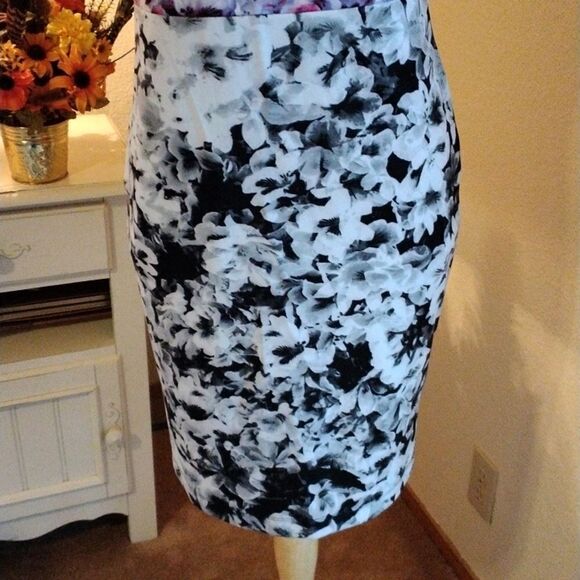 NWT Attention Knit Dress - Picture 3 of 11